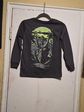 Highland Originals Kids Graphic Long Sleeve Tee in Black with Green Heather SZ 8